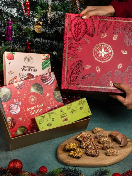 Cacao Springs Merry Christmas Gift Box